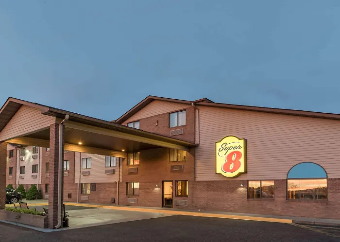 Super 8 By Wyndham Portsmouth