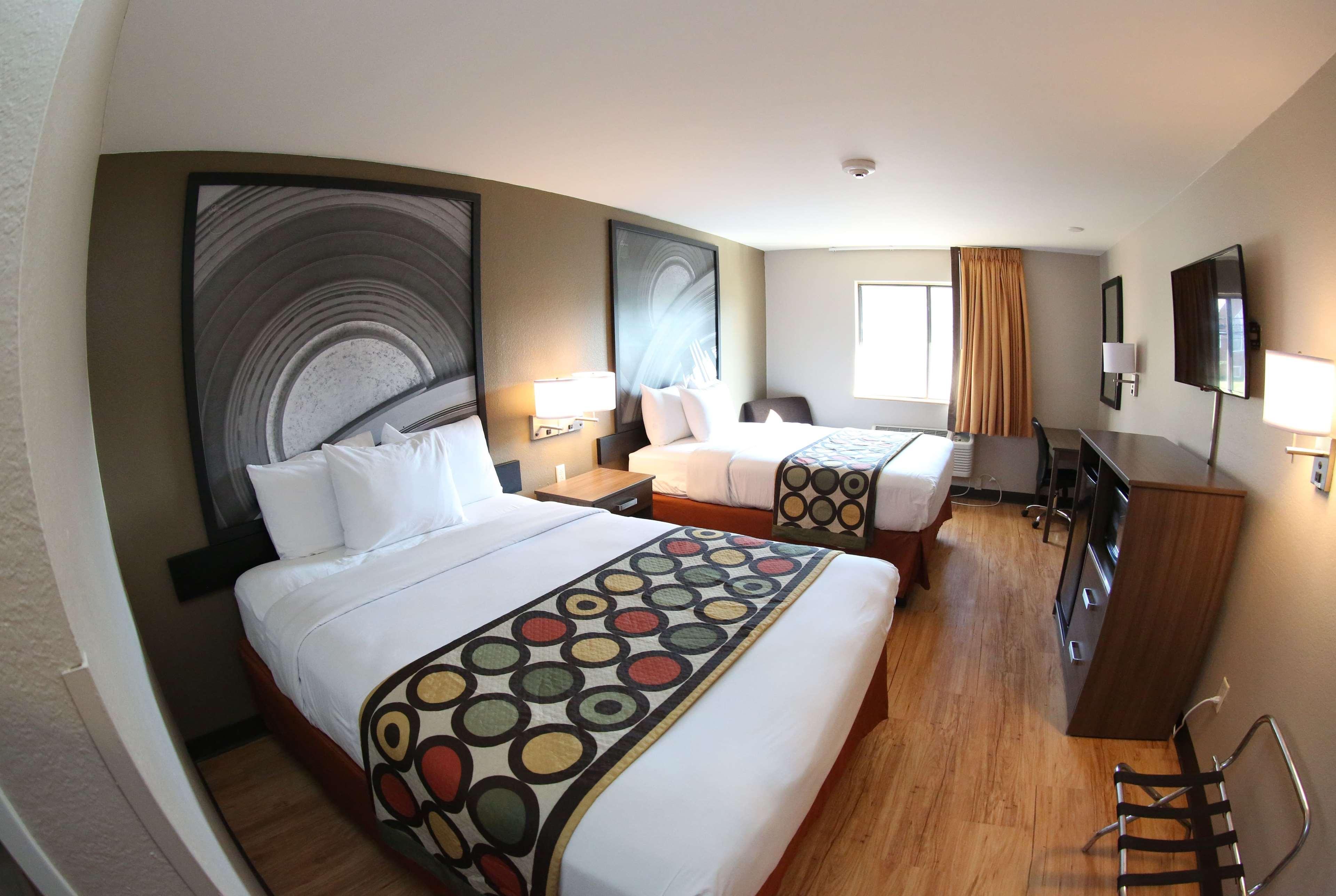 Super 8 By Wyndham Portsmouth Hotel 2*