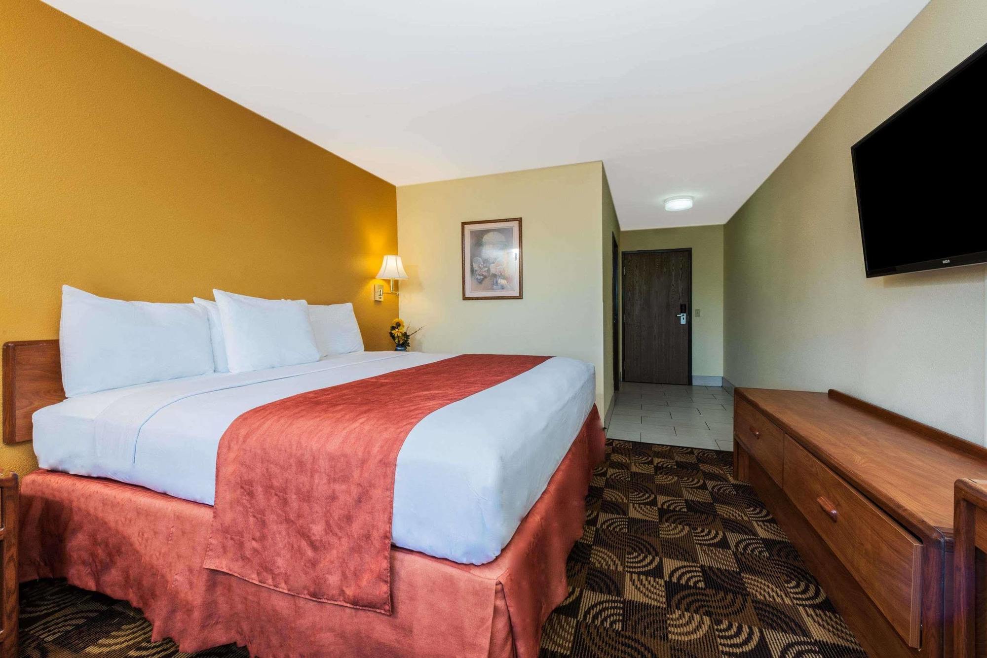 Super 8 By Wyndham Portsmouth Rosemount