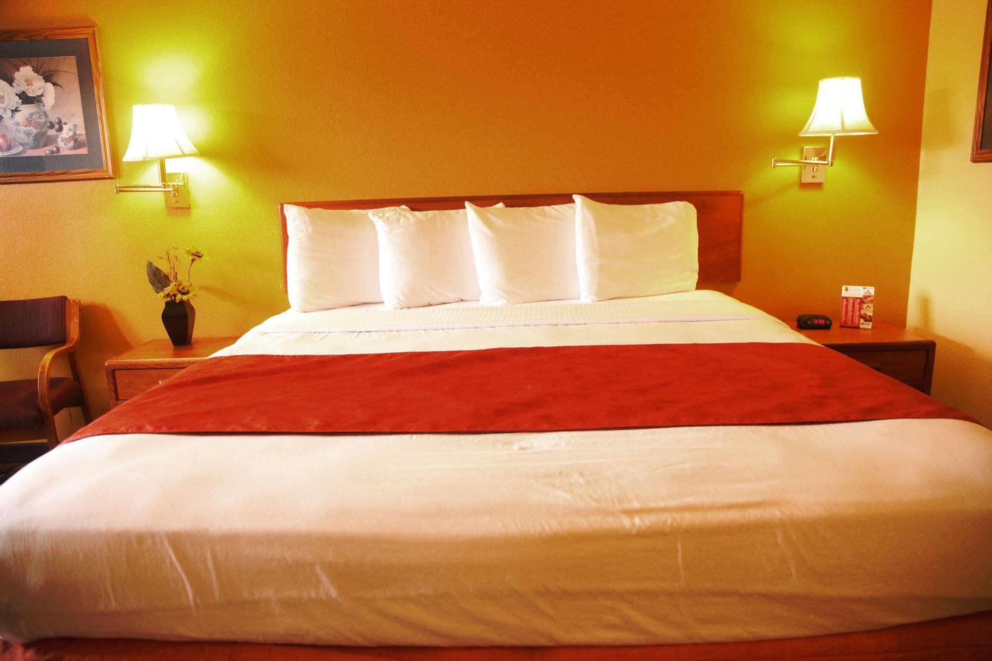 Super 8 By Wyndham Portsmouth Hotel Rosemount