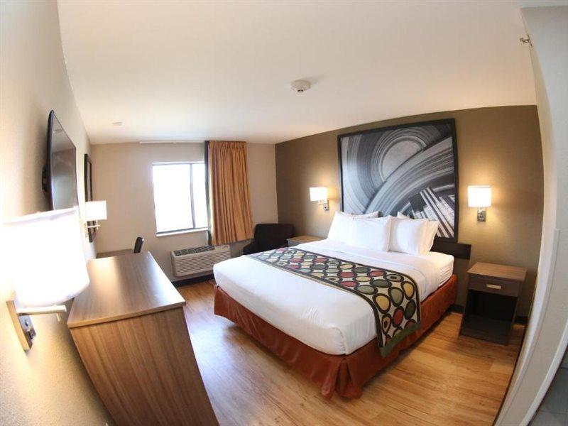 Super 8 By Wyndham Portsmouth 2*